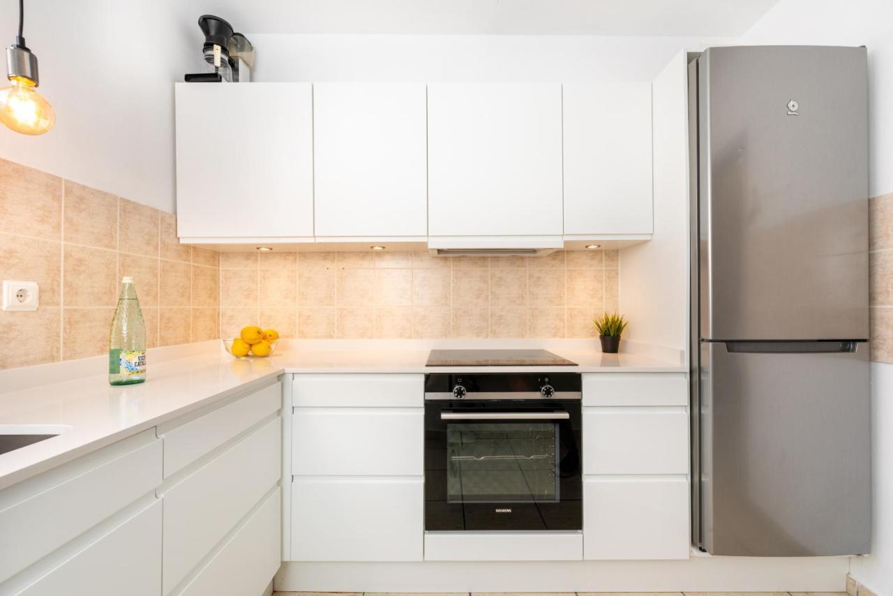 Casa Torremuelle I - 2-bedroom With Pool, Bbq & Terrace *